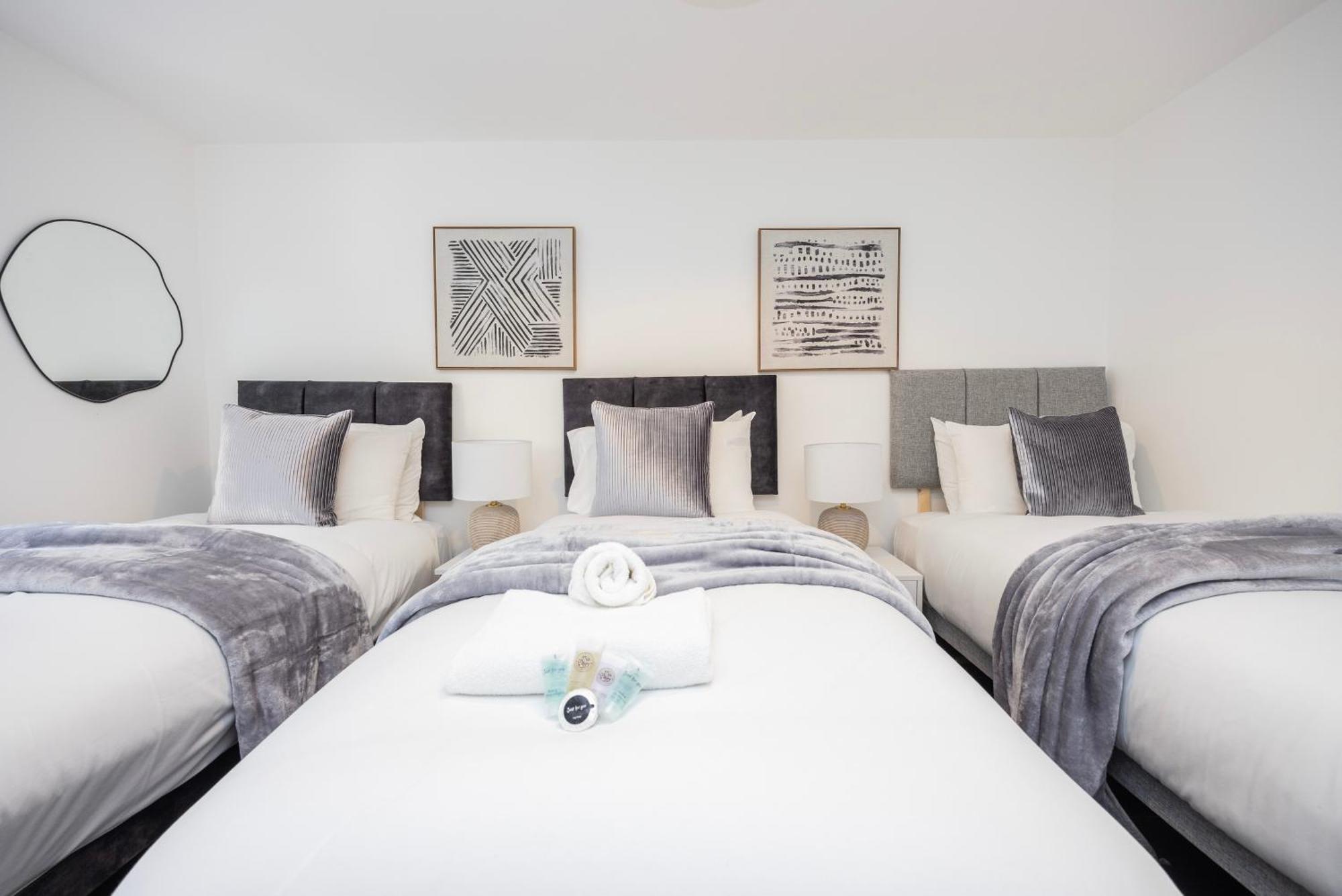 Block Of Apartments In Croydon ,Long Stays , Weekly & Monthly Offers , Contractors , Relocations , Leisure & Family Stays Exterior foto