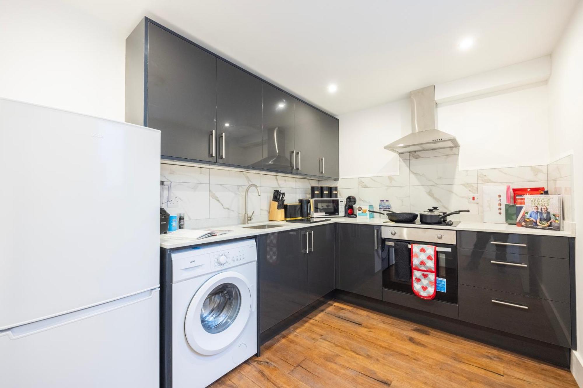 Block Of Apartments In Croydon ,Long Stays , Weekly & Monthly Offers , Contractors , Relocations , Leisure & Family Stays Exterior foto